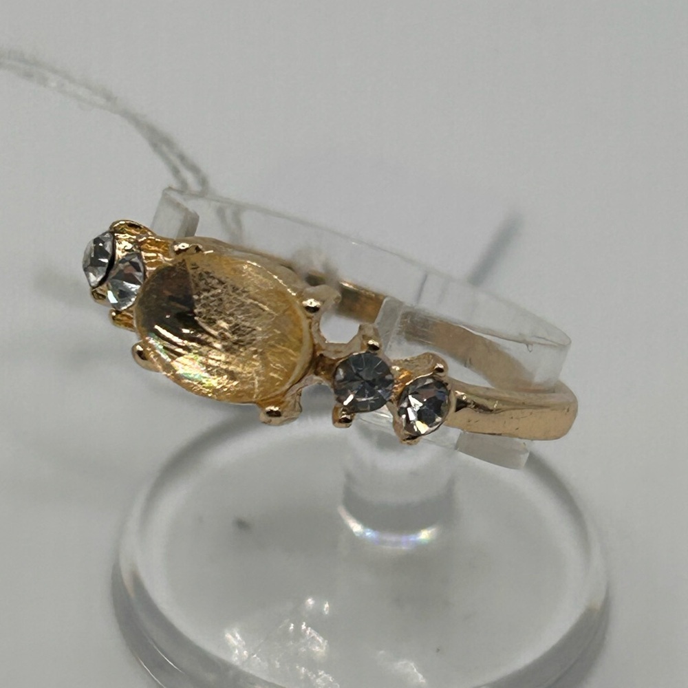 VTG gold tone yellow white crystal ring - Picture 3 of 4